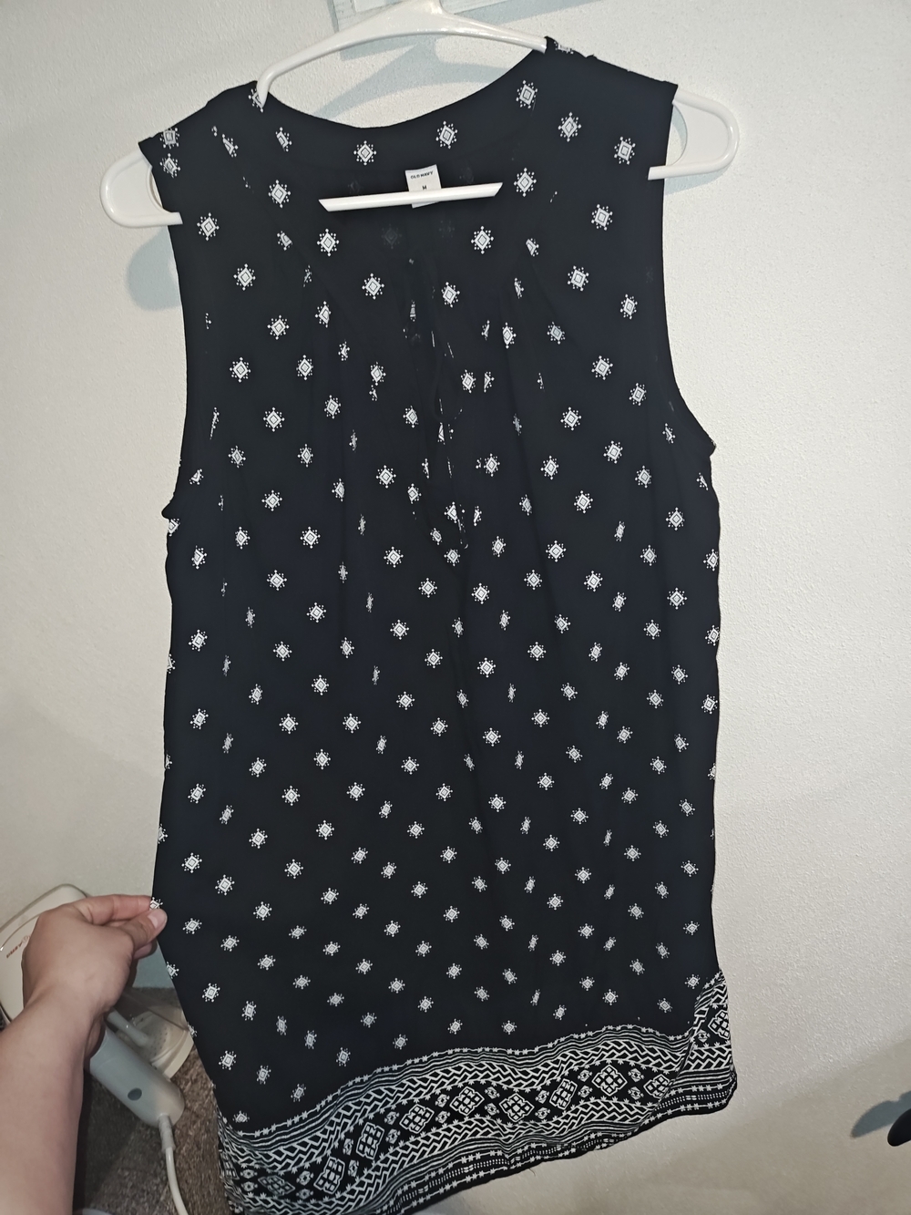 Old Navy Woman's Black Sleeveless Printed Mini Dress